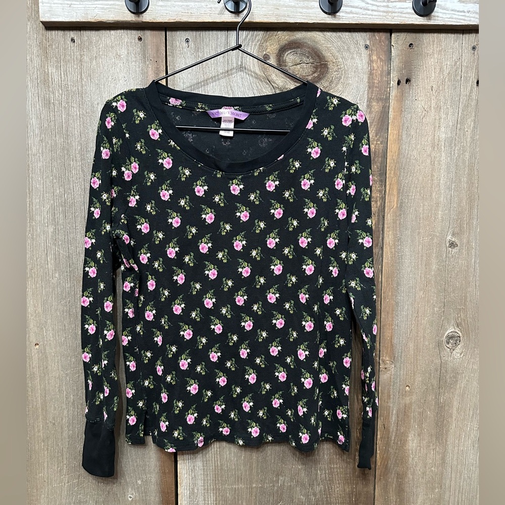 Victorias Secret Floral Thermal Sleep Top in Black Size Small Women’s